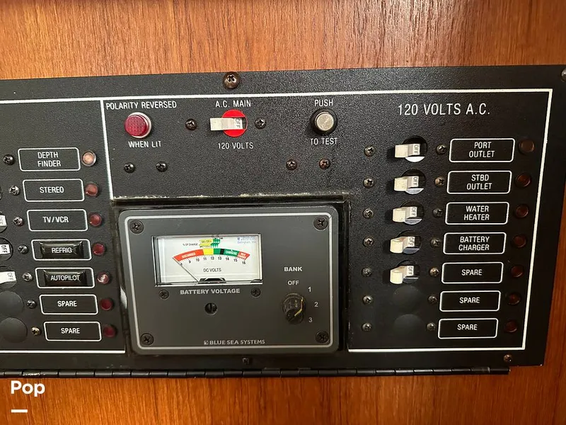 Slide: The Image of Hunter 35.5 1988 - 16423709
