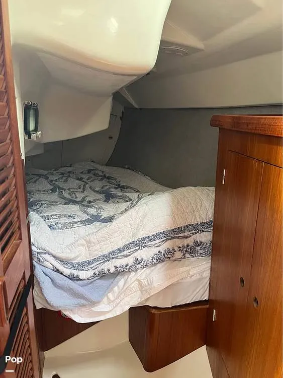 Slide: The Image of Hunter 35.5 1988 - 15869557