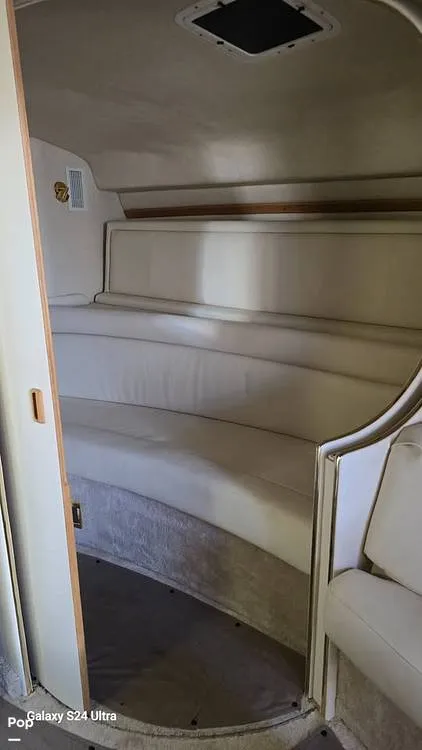 Slide: The Image of Sea Ray 400 Express Cruiser 1997 - 16231193