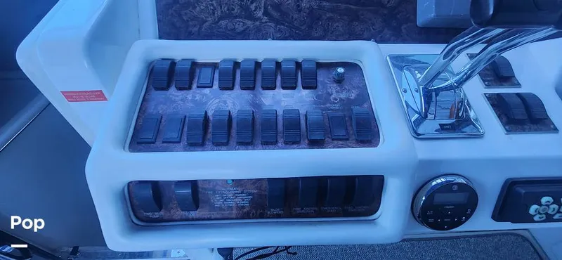 Slide: The Image of Sea Ray 400 Express Cruiser 1997 - 16268795