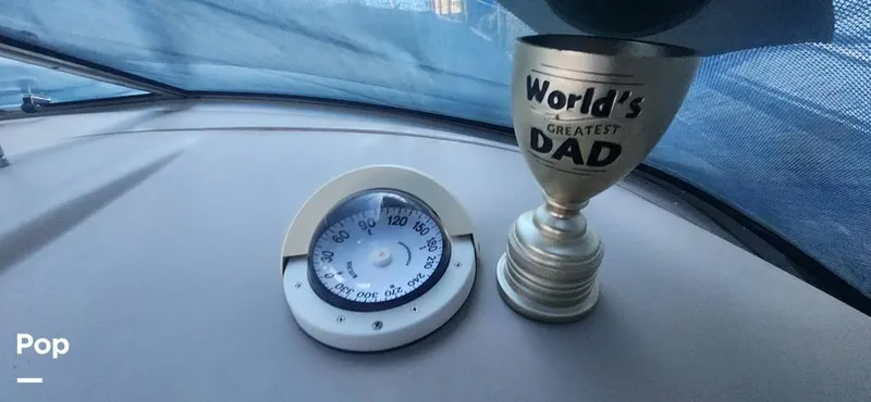 Slide: The Image of Sea Ray 400 Express Cruiser 1997 - 16268804