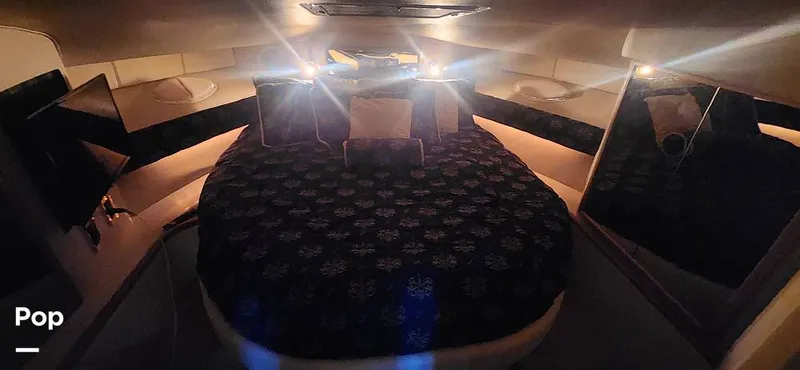 Slide: The Image of Sea Ray 400 Express Cruiser 1997 - 16268825