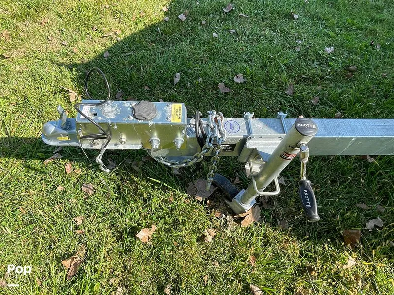 Slide: The Image of Chris-Craft Catalina 23 2016 - 15922074