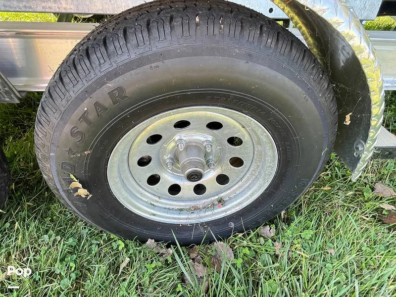 Slide: The Image of Chris-Craft Catalina 23 2016 - 15922081