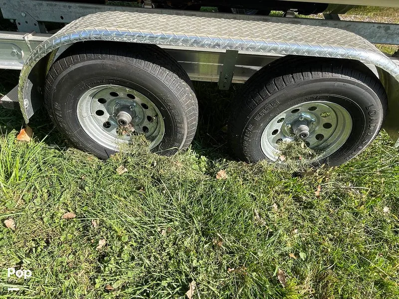 Slide: The Image of Chris-Craft Catalina 23 2016 - 15922090