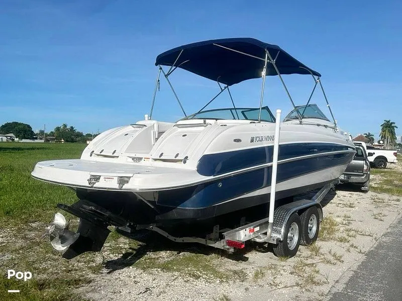 The Image of Four Winns 264 Funship 2005 - 15909013