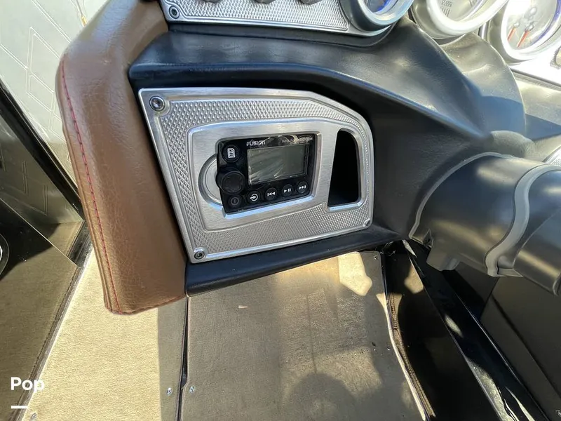 Slide: The Image of Mastercraft X23 2016 - 16001189