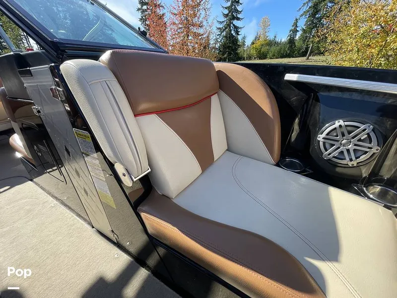 Slide: The Image of Mastercraft X23 2016 - 16001209