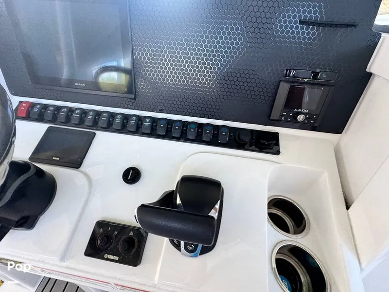 Slide: The Image of Sea Hunt Ultra 239 SE 2023 - 15960207