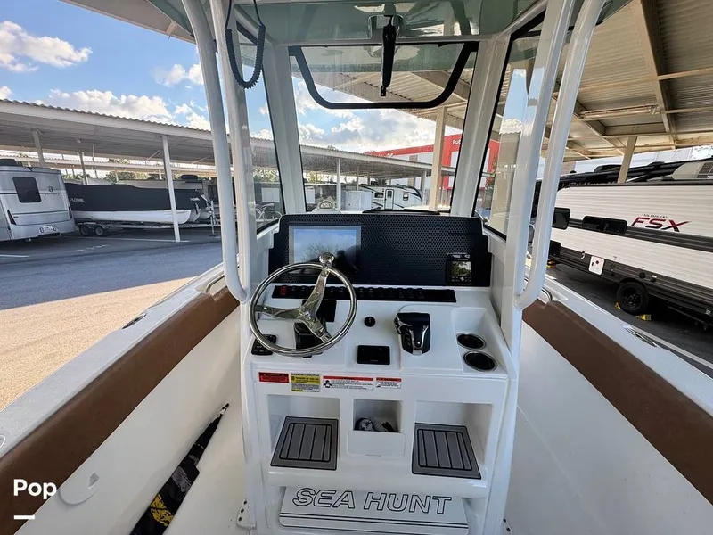 Slide: The Image of Sea Hunt Ultra 239 SE 2023 - 15960224