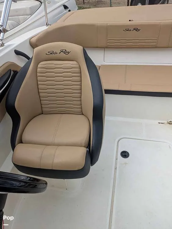 Slide: The Image of Sea Ray SPX 190 OB 2021 - 15872639
