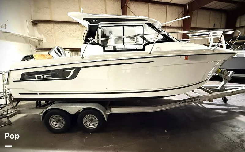 Slide: The Image of Jeanneau NC Weekender 695 Series 2 2021 - 15878443