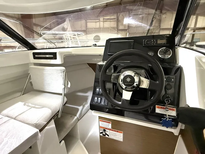 Slide: The Image of Jeanneau NC Weekender 695 Series 2 2021 - 15878479