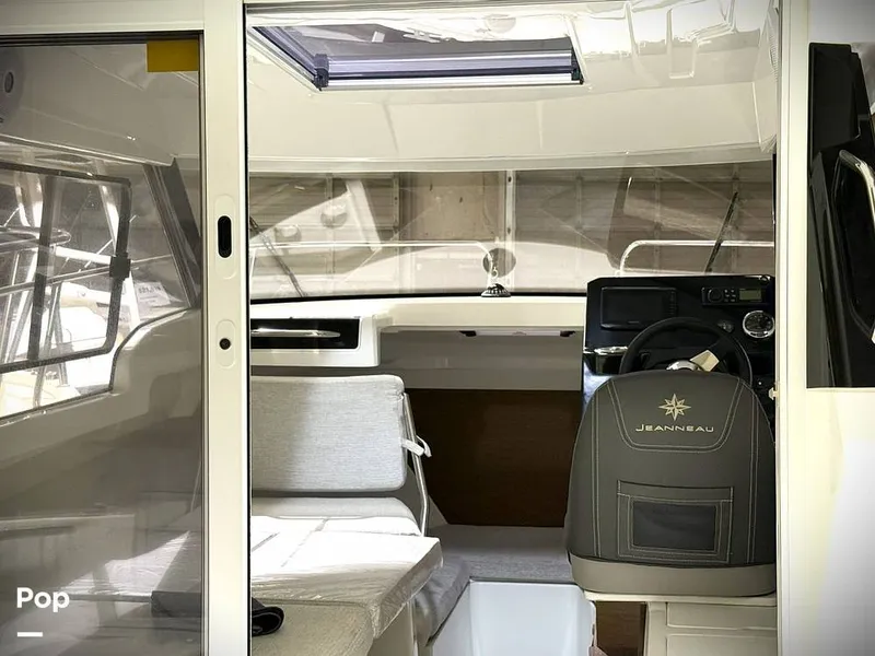 Slide: The Image of Jeanneau NC Weekender 695 Series 2 2021 - 15878452