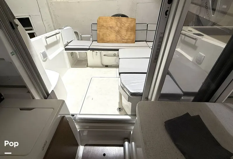 Slide: The Image of Jeanneau NC Weekender 695 Series 2 2021 - 15878474