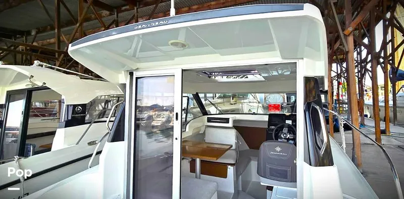 Slide: The Image of Jeanneau NC Weekender 695 Series 2 2021 - 16044439