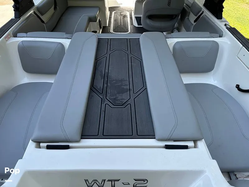 Slide: The Image of Heyday Wake Boats WT-2DC 2023 - 15913684