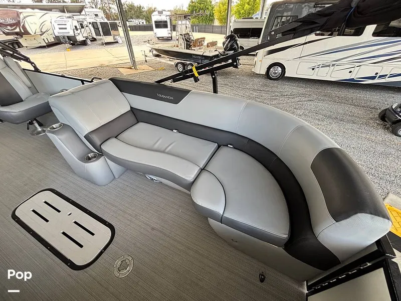 Slide: The Image of Veranda VR25RC 2023 - 16146688