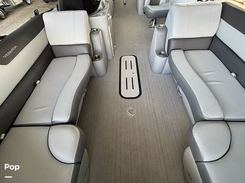 Slide: The Image of Veranda VR25RC 2023 - 16146689