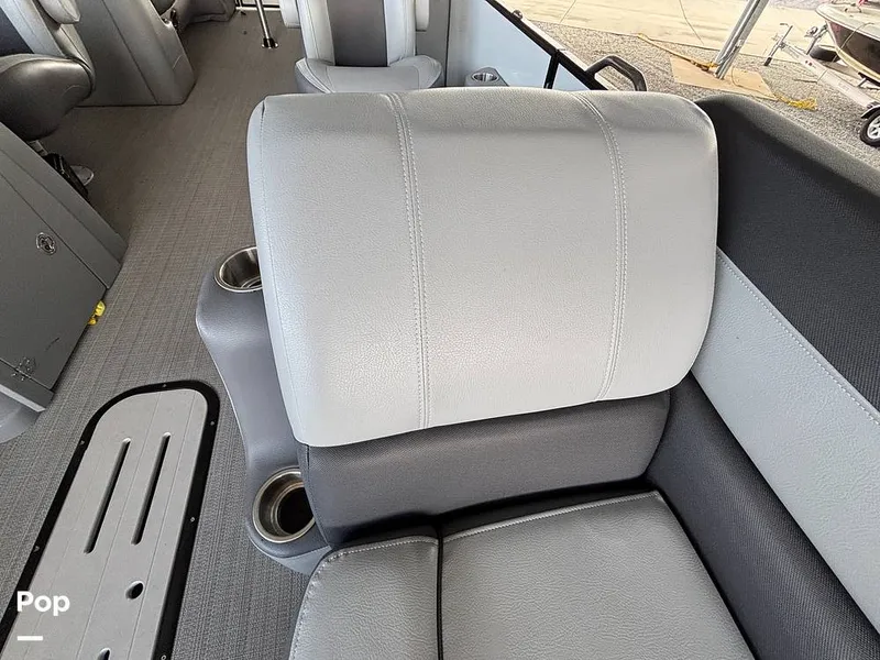 Slide: The Image of Veranda VR25RC 2023 - 16146697