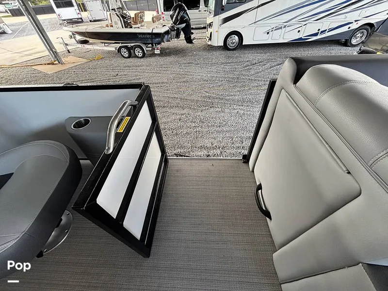 Slide: The Image of Veranda VR25RC 2023 - 16146701