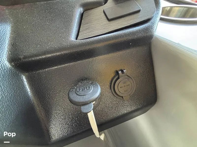 Slide: The Image of Veranda VR25RC 2023 - 16146708