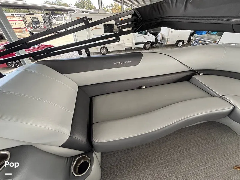 Slide: The Image of Veranda VR25RC 2023 - 16146724