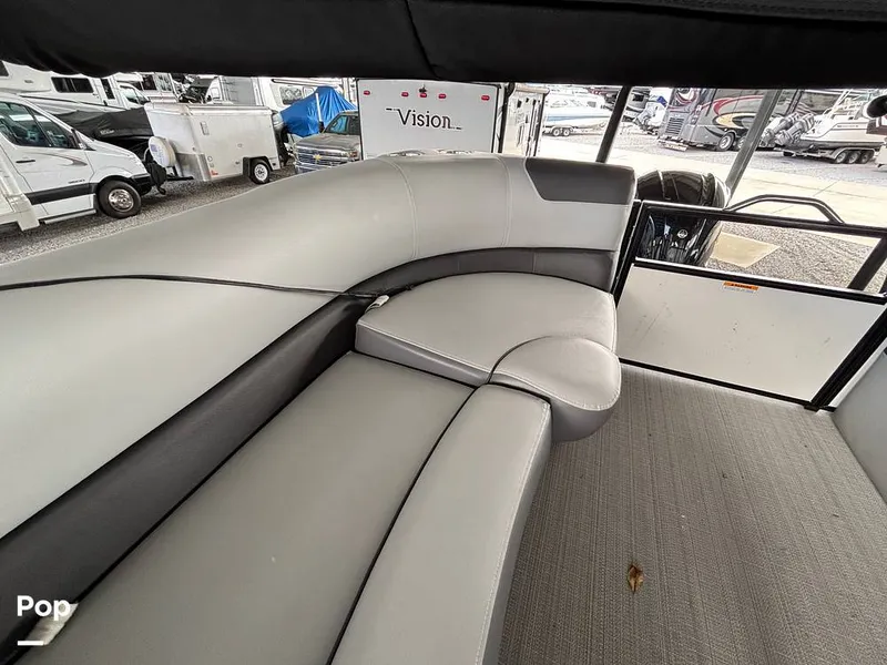 Slide: The Image of Veranda VR25RC 2023 - 16146725