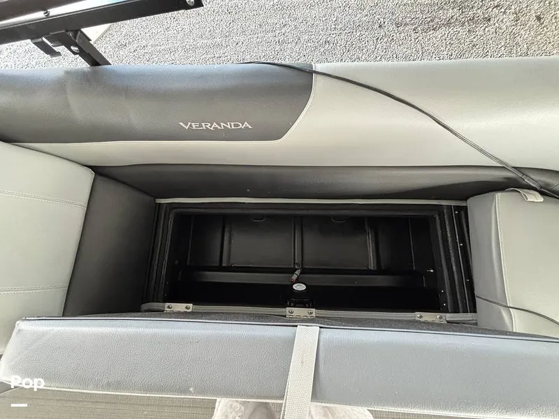 Slide: The Image of Veranda VR25RC 2023 - 16146726