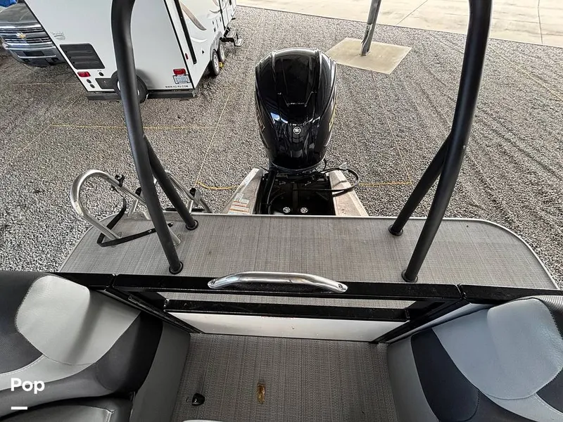 Slide: The Image of Veranda VR25RC 2023 - 16146729