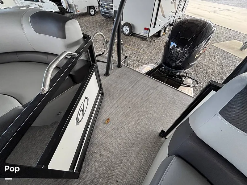 Slide: The Image of Veranda VR25RC 2023 - 16146730