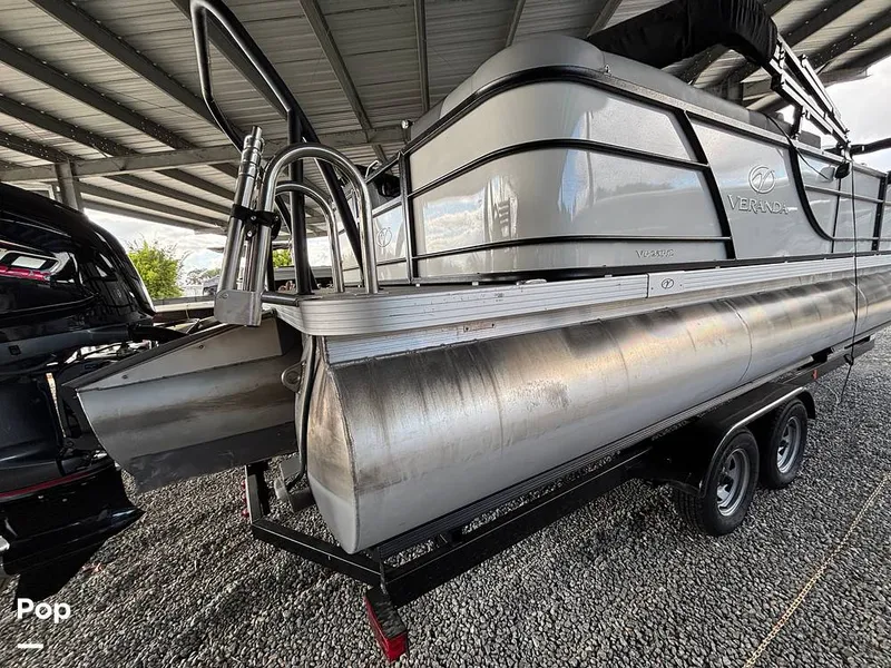 Slide: The Image of Veranda VR25RC 2023 - 16146739