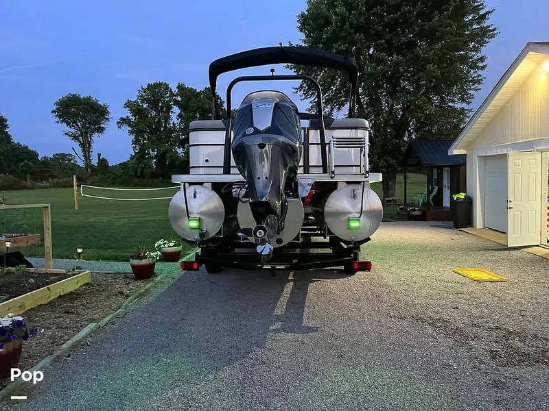 Slide: The Image of Veranda VR25RC 2023 - 16099710