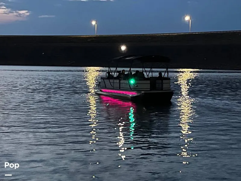 Slide: The Image of Veranda VR25RC 2023 - 16099714