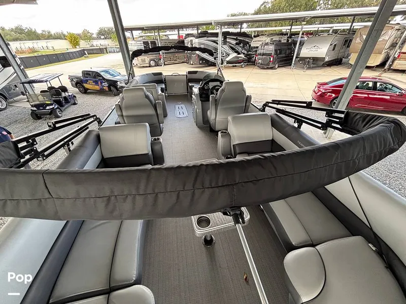 Slide: The Image of Veranda VR25RC 2023 - 16146682