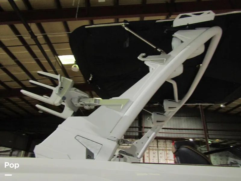 Slide: The Image of Malibu Wakesetter 25 LSV 2022 - 15969481