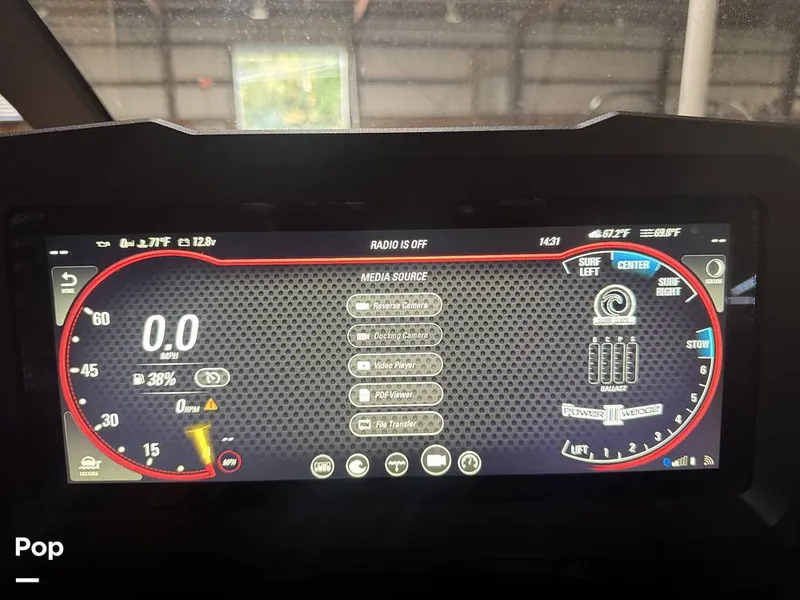 Slide: The Image of Malibu Wakesetter 25 LSV 2022 - 15969650