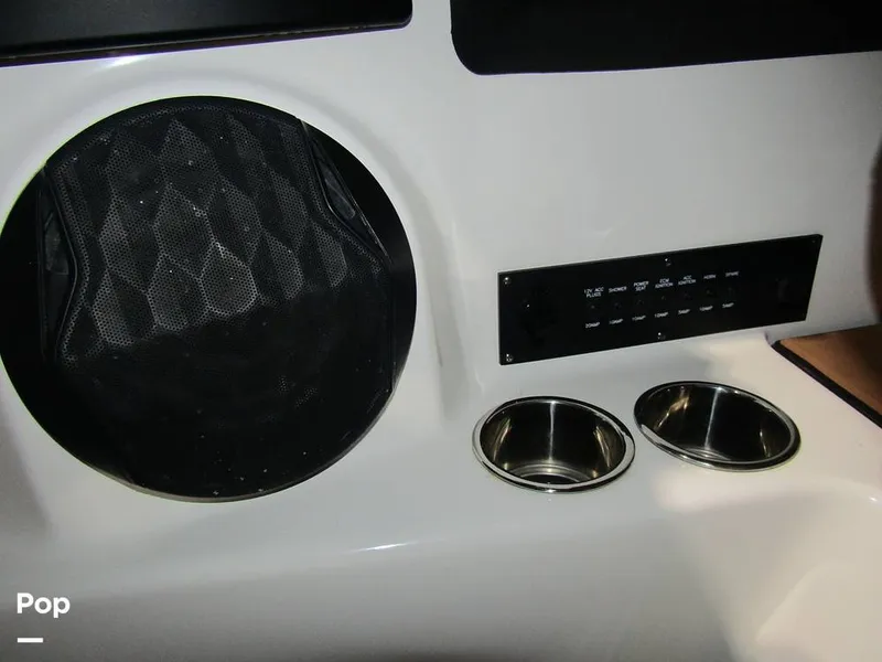 Slide: The Image of Malibu Wakesetter 25 LSV 2022 - 15969604