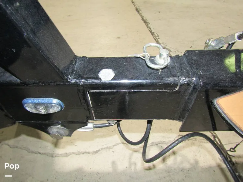 Slide: The Image of Malibu Wakesetter 25 LSV 2022 - 15969406