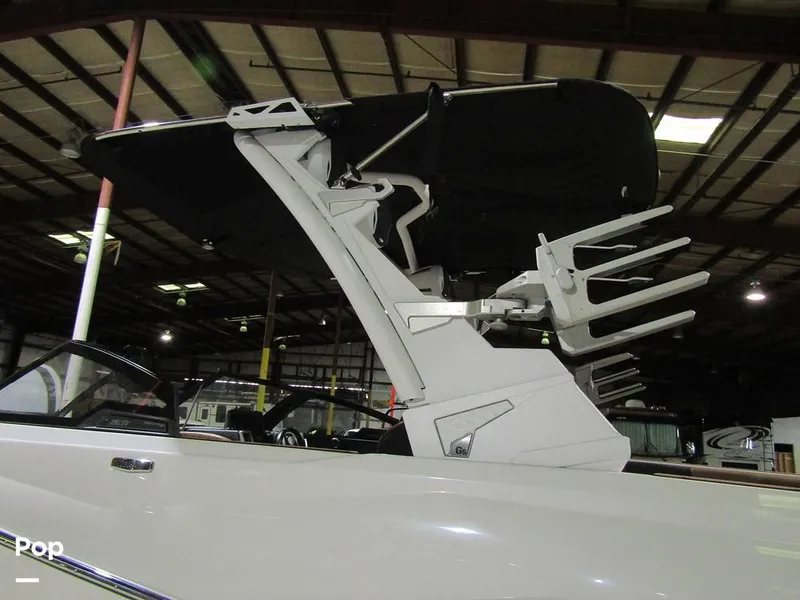 Slide: The Image of Malibu Wakesetter 25 LSV 2022 - 15969490