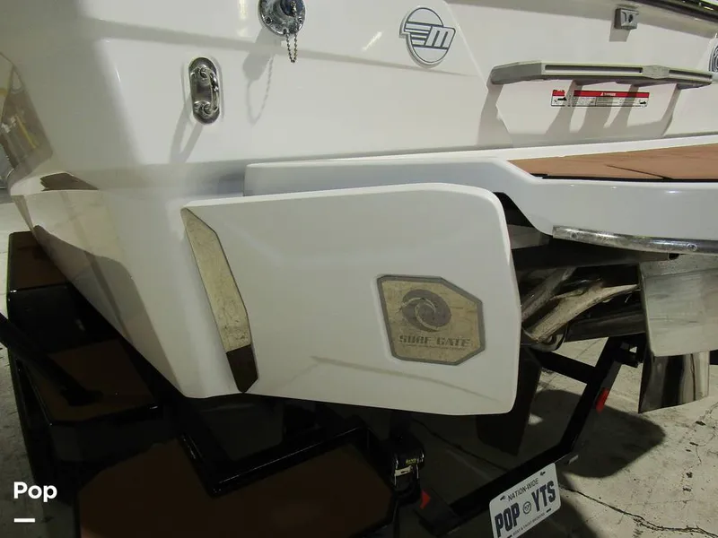 Slide: The Image of Malibu Wakesetter 25 LSV 2022 - 15969460