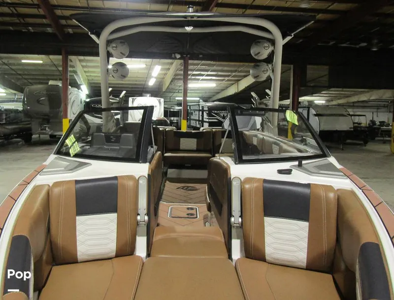 Slide: The Image of Malibu Wakesetter 25 LSV 2022 - 15969501