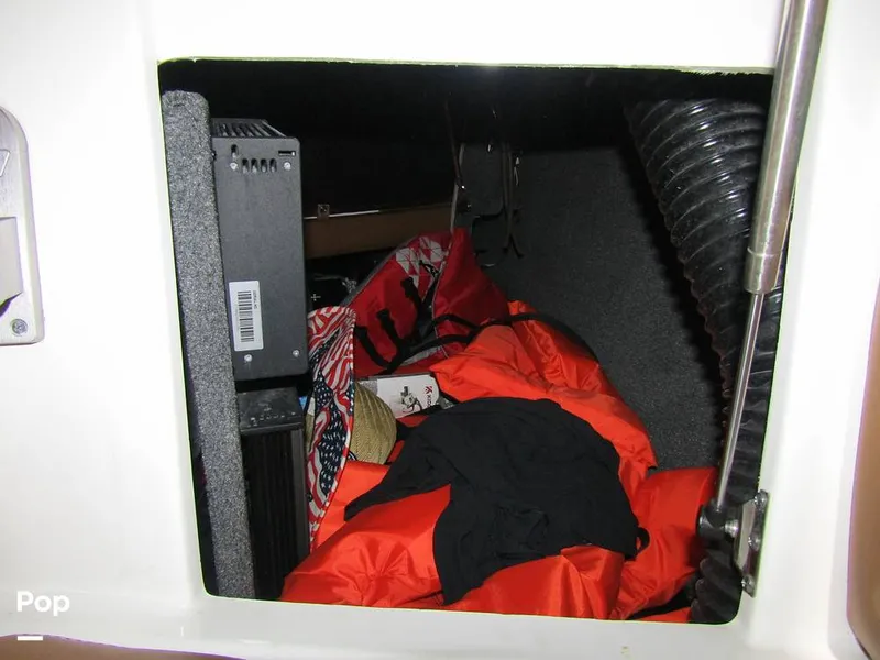 Slide: The Image of Malibu Wakesetter 25 LSV 2022 - 15969508