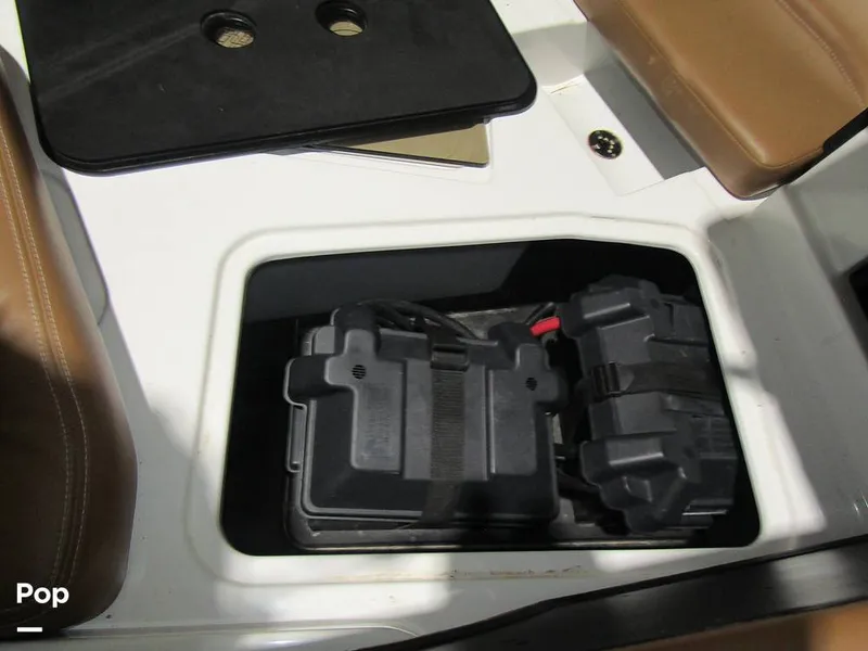 Slide: The Image of Malibu Wakesetter 25 LSV 2022 - 15969523