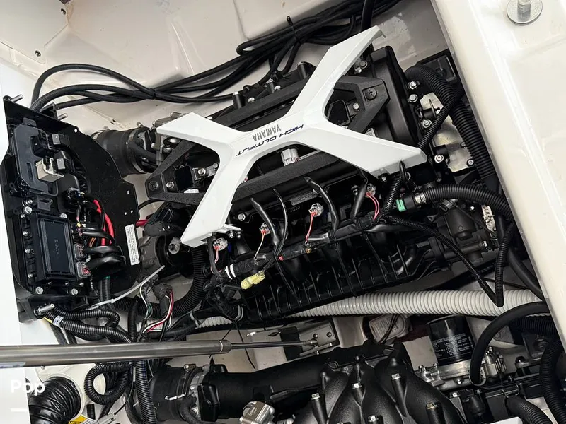 Slide: The Image of Yamaha AR250 2024 - 16098382