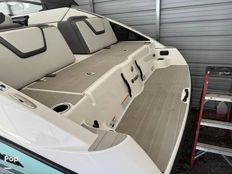 Slide: The Image of Yamaha AR250 2024 - 16098384