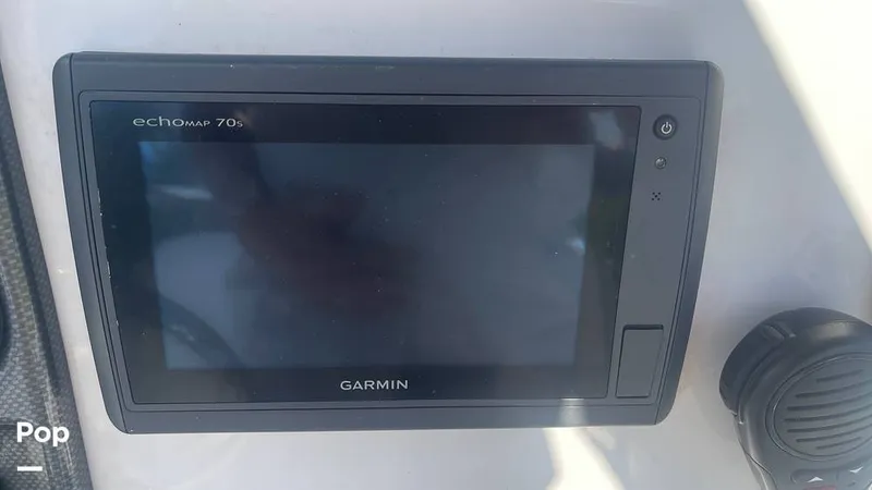 Slide: The Image of Garmin GPS - 15889214