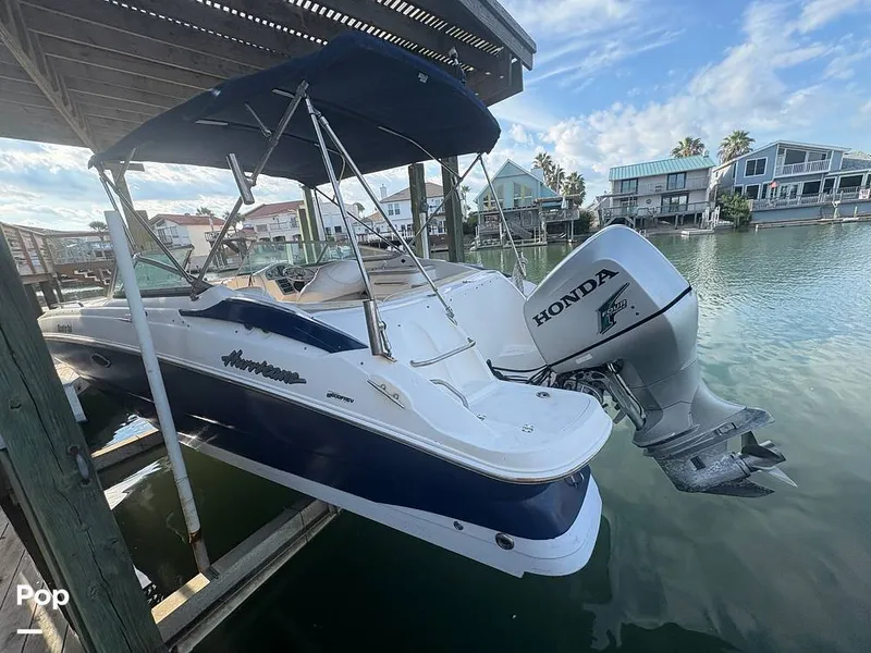 Slide: The Image of Hurricane Sundeck 240 2007 - 15905990