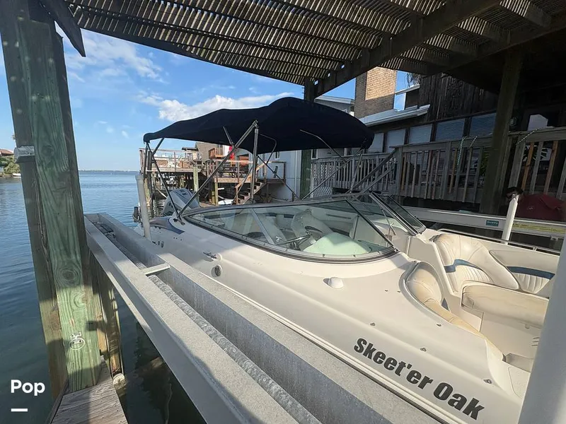 Slide: The Image of Windshield Walk Through - 15905995