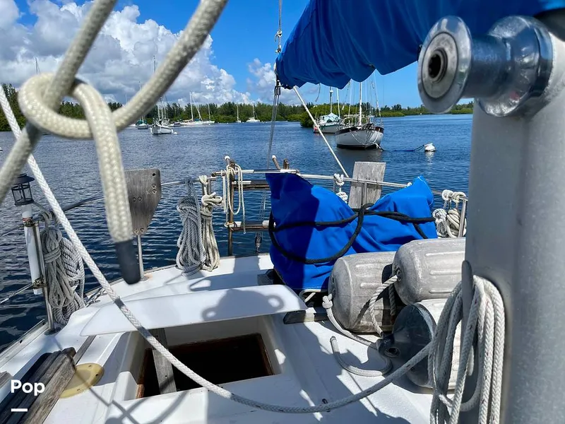 Slide: The Image of Morgan Out Island 415 1979 - 15912190